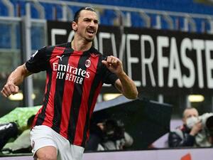 إبراهيموفيتش يتألق رغم وصوله لعامه الـ 39