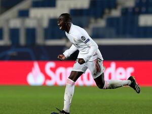 ميندي يسجل هدفاً مميزاً من خارج منطقة الجزاء