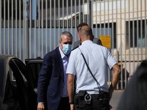 حسين الشيخ يزور مروان البرغوثي