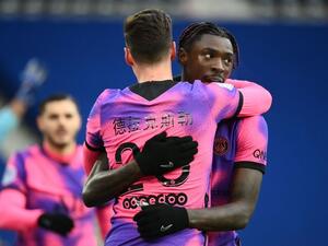 كين (يمين) يقود الباريسي للفوز في غياب نيمار المصاب