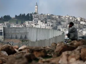 فلسطين
