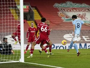 ليفربول يسقط على أرضه