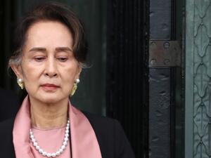 الزعيمة أونغ سان سو تشي