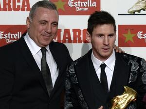 صورة أرشيفية لميسي وستويتشكوف