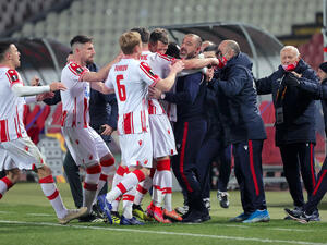 زفيزدا يجبر ميلان على التعادل