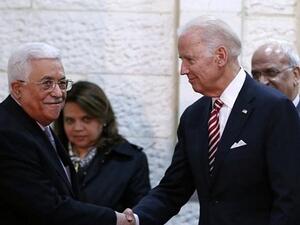Abbas (L) Biden (AFP File Photo)