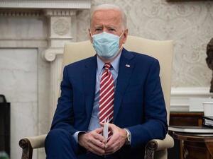 US President Joe Biden holds a meeting with US Senators about infrastructure improvements in the Oval Office of the White House in Washington, DC, Feb. 11, 2021. (AFP)