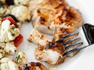 دجاج متبل بالثوم