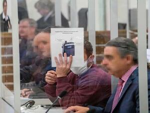 مشاركة الغريب في اعتقال وحبس ما لا يقل عن 30 متظاهرا في دوما