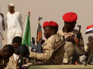 مقاتلون من الجيش السوداني
