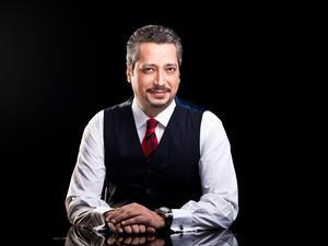 الإعلامي تامر أمين