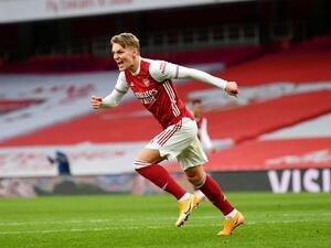 أوديغارد يحتفل بهدفه