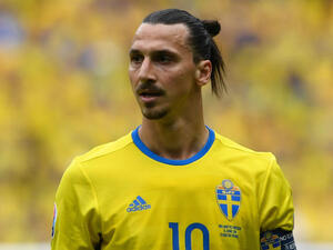 إبراهيموفيتش بقميص السويد