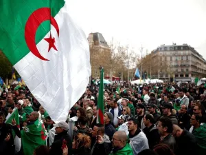 الجزائر