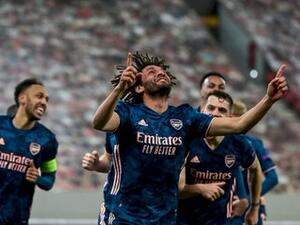 النني يحتفل بهدفه الجميل