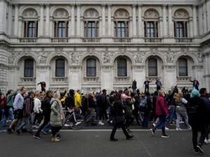 إصابة عناصر من الشرطة خلال تظاهرة في بريستول