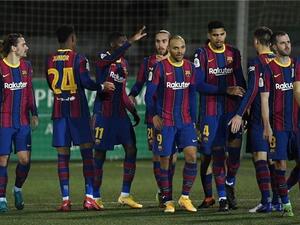 فريق برشلونة في مهمة صعبة