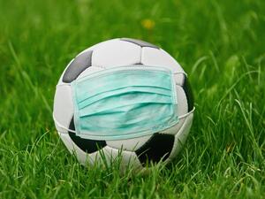 فيروس كورونا يتسبب بمزيد من التأجيلات