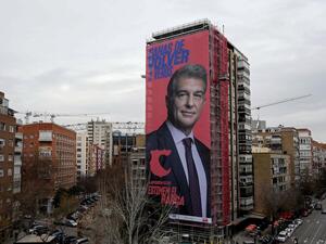 لابورتا يبدو أوفر المرشحين حظاً للفوز