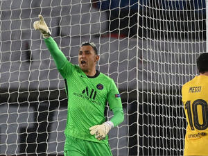 نافاس أنقذ الباريسي في العديد من المناسبات