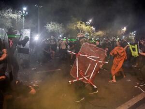 About 1,000 protesters gather near Grand Palace in capital Bangkok called for monarchy reform and for the PM to step down.