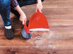 من الضروري إغلاق الشبابيك والنوافذ، خلال موجات الغبار من الضروري إغلاق الشبابيك والنوافذ، خلال موجات الغبار