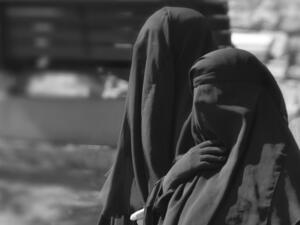 No burqa!