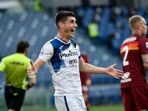 مالينوفسكي يحتفل بهدفه