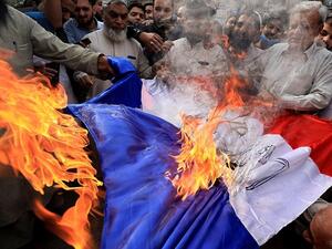 البرلمان الباكستاني يناقش مسألة طرد السفير الفرنسي