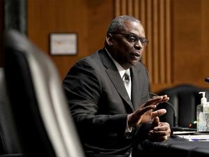  لويد أوستين