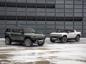 2024 GMC Hummer EV SUV Debuts