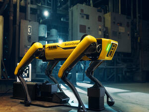 كلب آلي