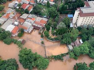 فيضانات في اندونيسيا