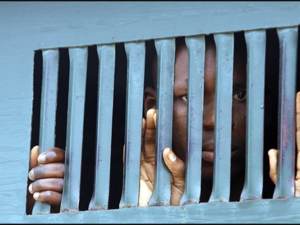 1,800 Nigerian prisoners escaped jail