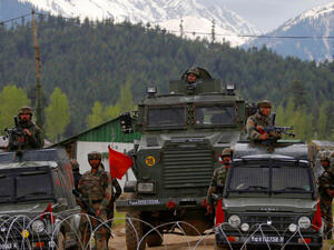 قوات باكستانية