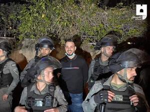 بعض المراقبين المحليين سبق ونصحوا السلطات الإسرائيلية بقيام جيش الاحتلال بالتحقيق مع نفسه ومع ضباط فيه يشتبه بهم بالتورط في جرائم حرب 