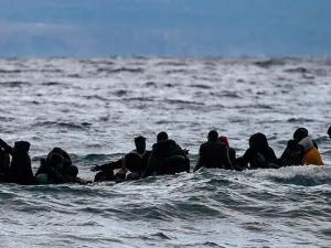 حرس السواحل الليبي ينقذ 172 مهاجرا غير نظامي شمالي مدينة الزاوية