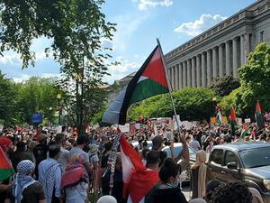 المئات يتظاهرون في مونتريال تضامناً مع الفلسطينيين