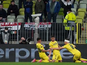 فياريال يظفر باللقب