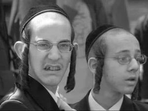 انتهى الأمر. يجب توديع الأصدقاء والانتقال إلى سان فرانسيسكو أو برلين أو باريس .