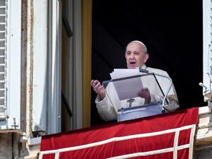 Pope Francis urges for end of Israeli police's clashes with Palestinians