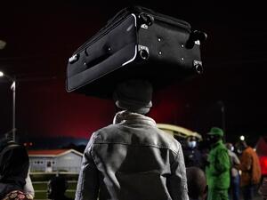 Thousands flee as DRC volcano may erupt for a second time