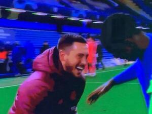 هازارد يمازح زوما