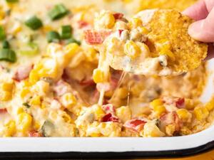 مقبلات مكسيكية بالذرة والجبن الكريمي