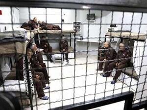 أسرى في سجون الاحتلال