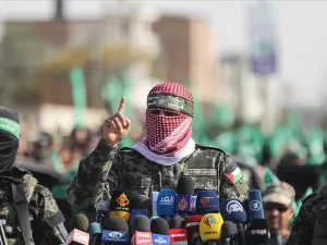 مقاتلون من كتائب عز الدين القسام