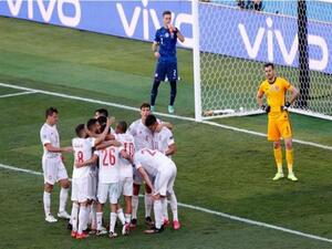 إسبانيا إلى ربع النهائي