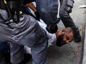 تنفيذ كافة قرارات الشرعية الدولية ذات الصلة بالقضية الفلسطينية