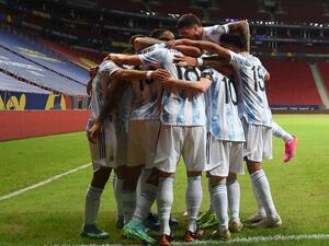 فوز أول لمنتخب الأرجنتين في كوبا أميركا 2021