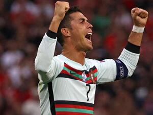 رونالدو يقود البرتغال لفوز كبير